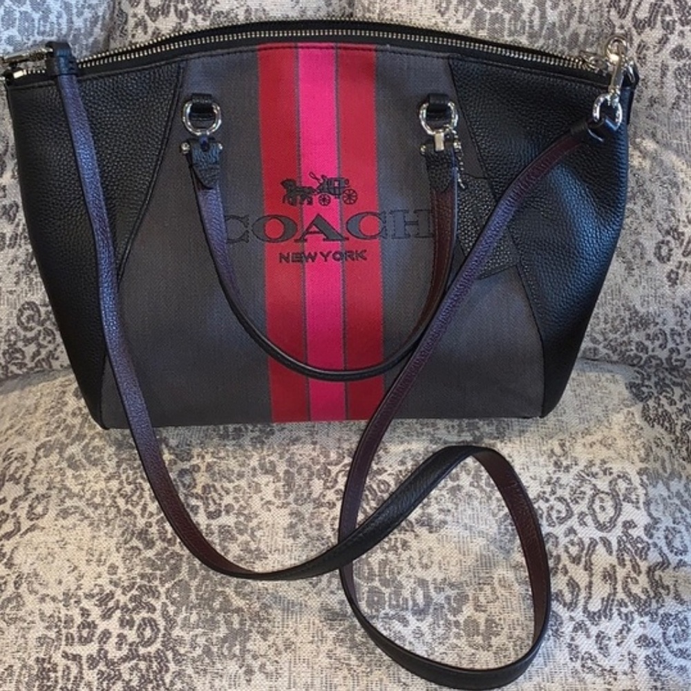 NWOT COACH Horse And Carriage Jacquard Kitt Crossbody Bag